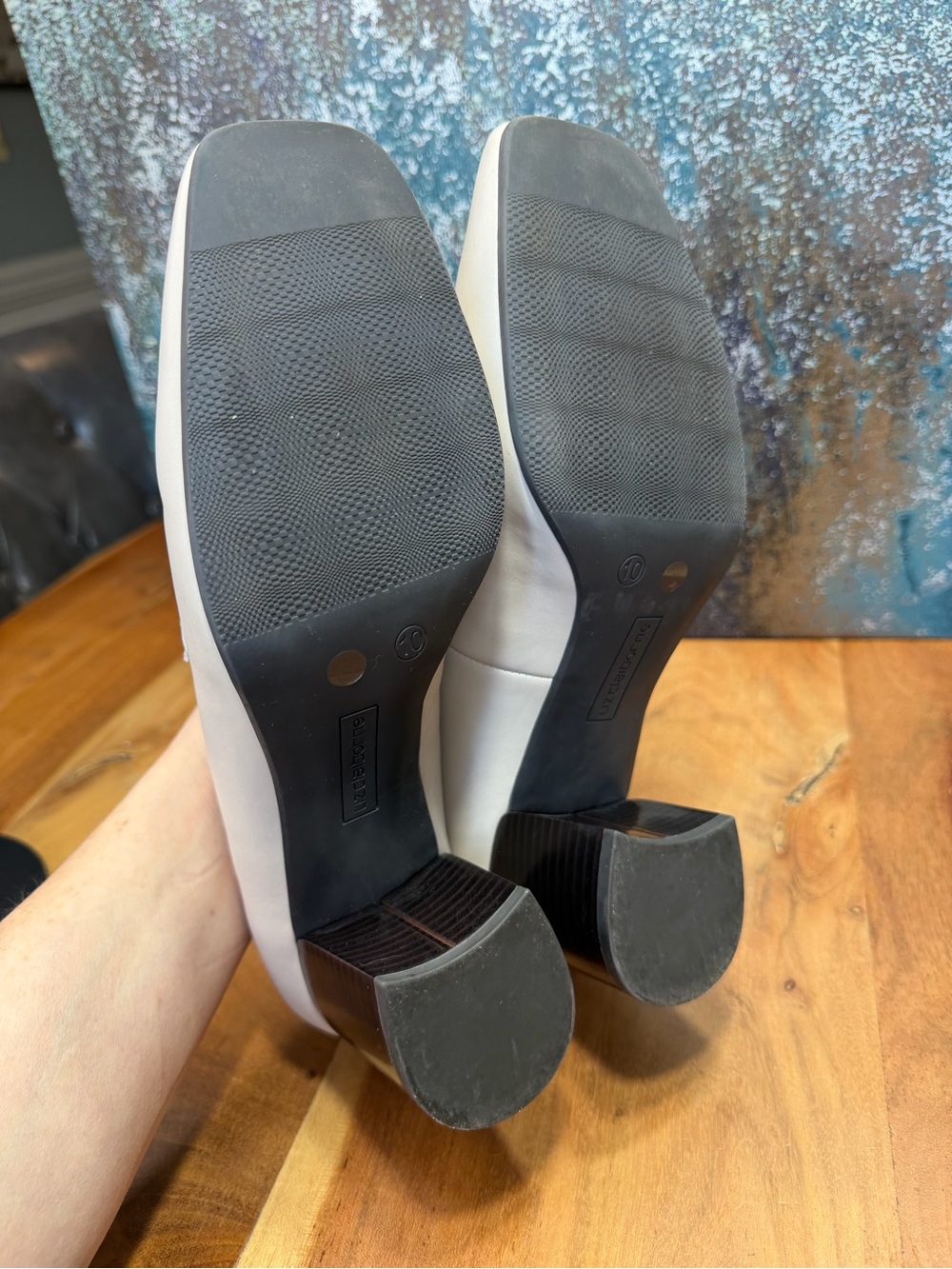 Liz Claiborne Classic 2010's‎ Off White Chain Loafer Heels 10M (GUC) - Picture 6 of 14